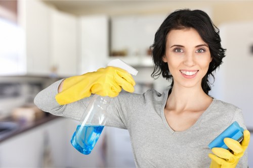 Waste handling and safety rules for a cleaning visit